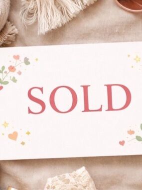 Megan - 10/$13 GUC kids stay and play balance ball